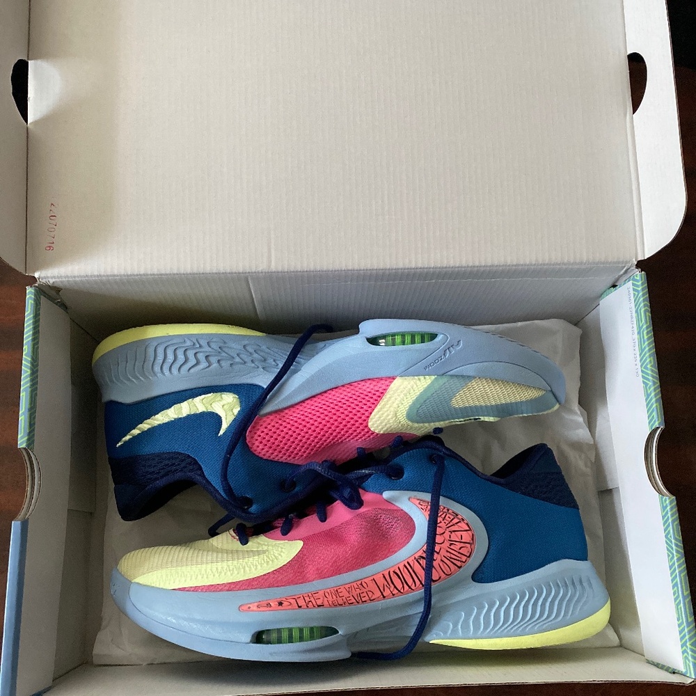 Nike Giannis Zoom Freak 4